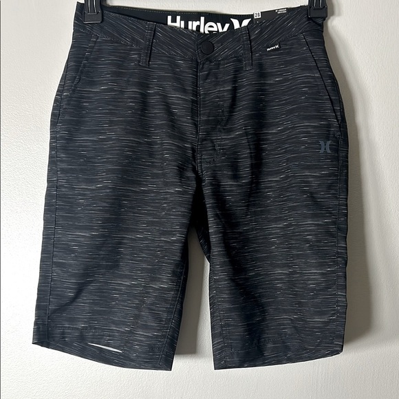 Hurley Men's Charcoal Hybrid Walk Shorts - Picture 1 of 7